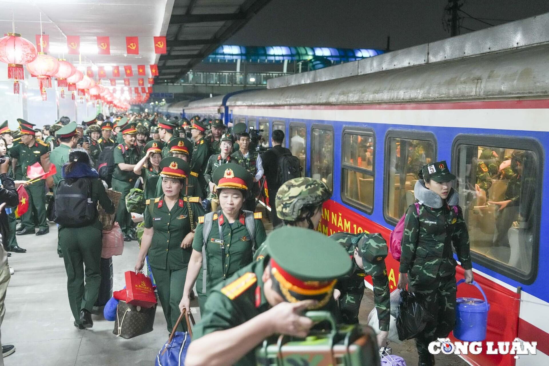 hang nghin quan nhan bat dau vao nam hop luyen dieu binh dieu hanh hinh 2