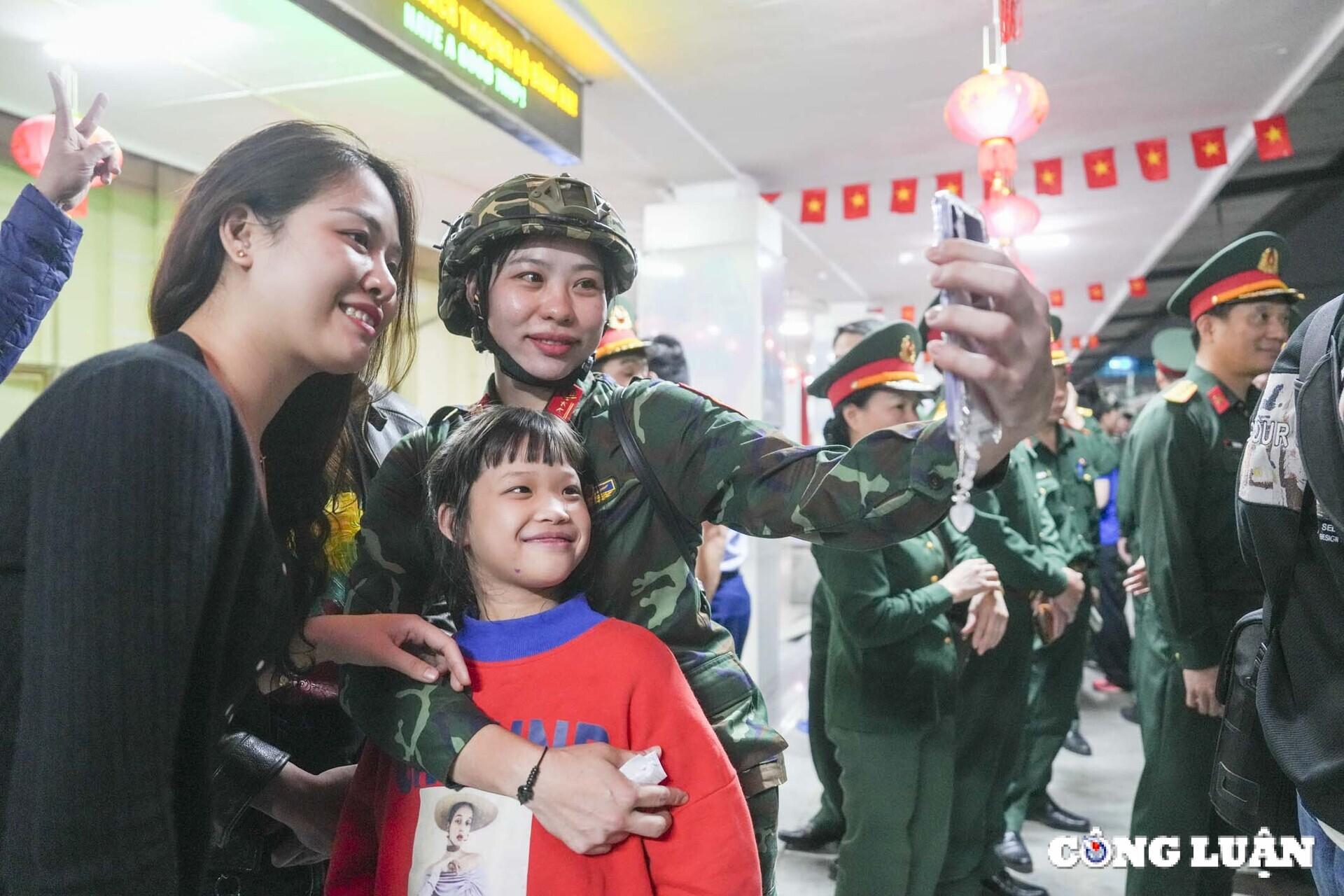 hang nghin quan nhan bat dau vao nam hop luyen dieu binh dieu hanh hinh 9