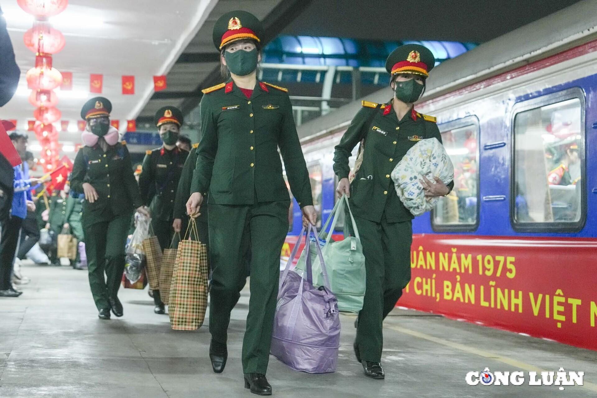 hang nghin quan nhan bat dau vao nam hop luyen dieu binh dieu hanh hinh 3