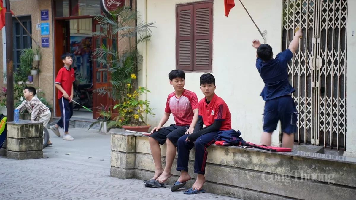 Người dân Khương Mai xin giữ sân chơi trẻ em cuối cùng Hà Nội: Đề xuất xây nhà văn hóa, dân Khương Mai lo mất sân chơi trẻ em