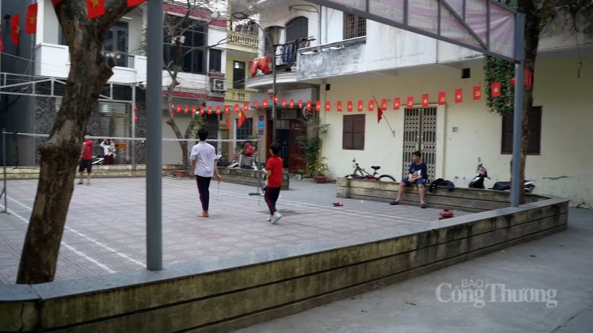 Người dân Khương Mai xin giữ sân chơi trẻ em cuối cùng Hà Nội: Đề xuất xây nhà văn hóa, dân Khương Mai lo mất sân chơi trẻ em