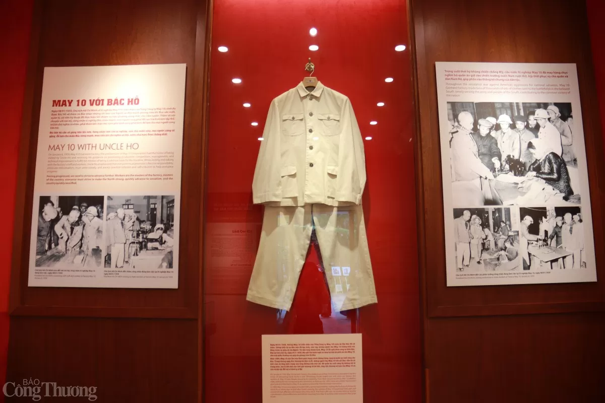 Giới thiệu 300 tư liệu quý về Chủ tịch Hồ Chí Minh Giới thiệu 300 tư liệu quý về Chủ tịch Hồ Chí Minh