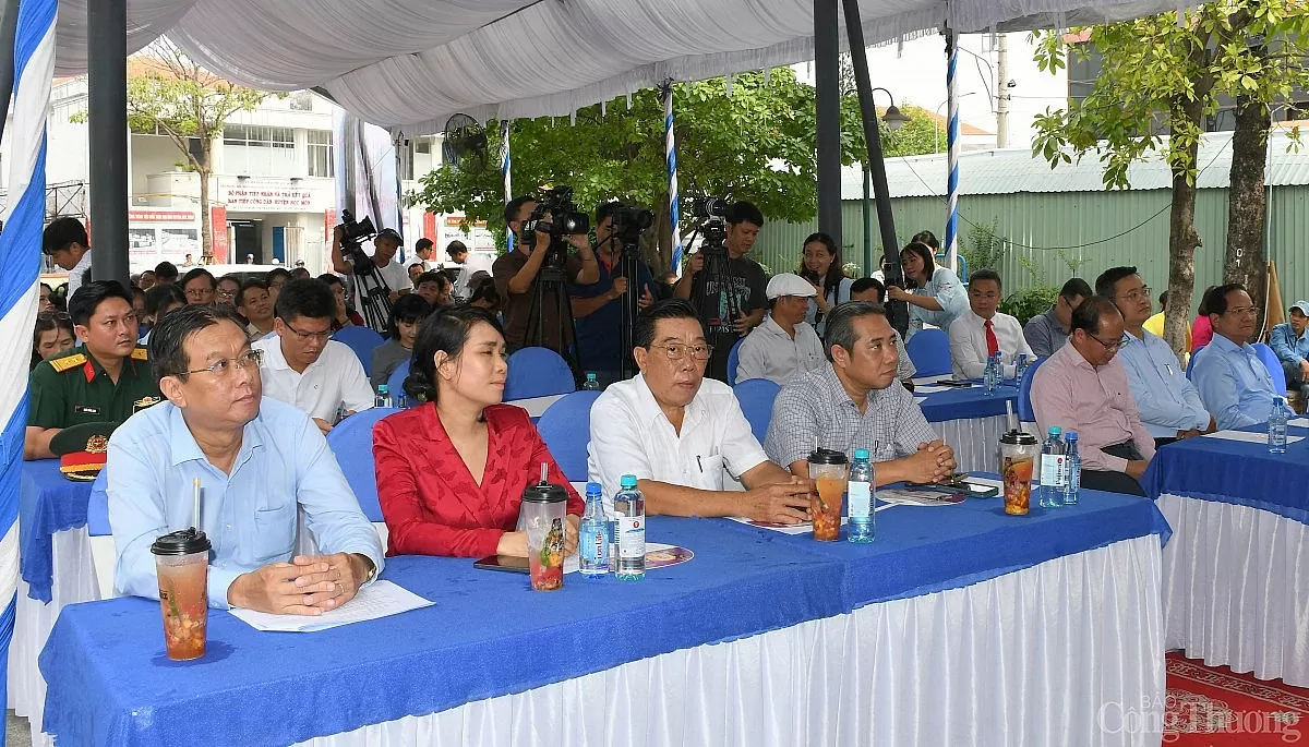 TP. Hồ Chí Minh: Trao chứng nhận 20 sản phẩm OCOP 3 sao