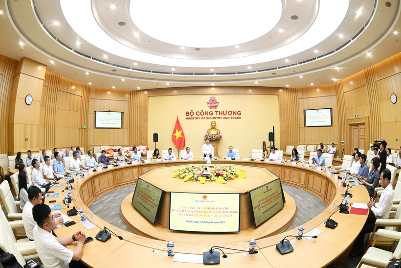 Toàn cảnh buổi gặp mặt giữa Bộ Công Thương và lãnh đạo các cơ quan báo chí