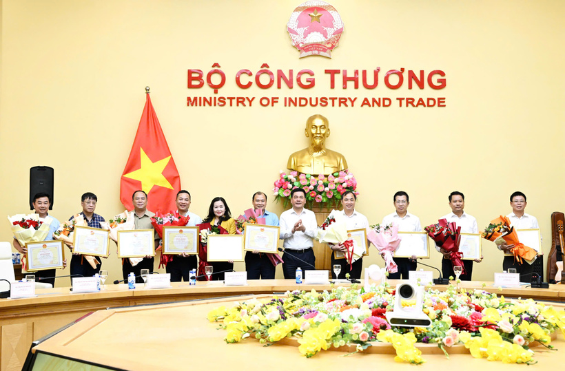 Thay mặt Đảng ủy, lãnh đạo Bộ, Bộ trưởng Nguyễn Hồng Diên bày tỏ lòng biết ơn chân thành tới các cơ quan, tổ chức, cá nhân, nhất là các đồng chí đứng đầu và lãnh đạo các cơ quan báo chí Trung ương, địa phương vì những đóng góp rất quan trọng vào sự thành công của ngành trong những năm qua