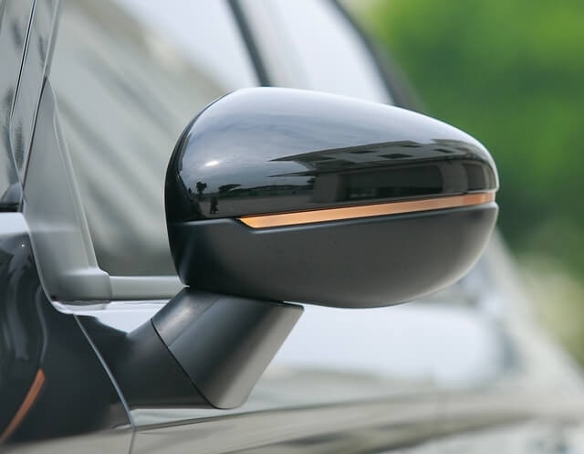 Honda-City-2025-thiet-ke-guong-chieu-hau