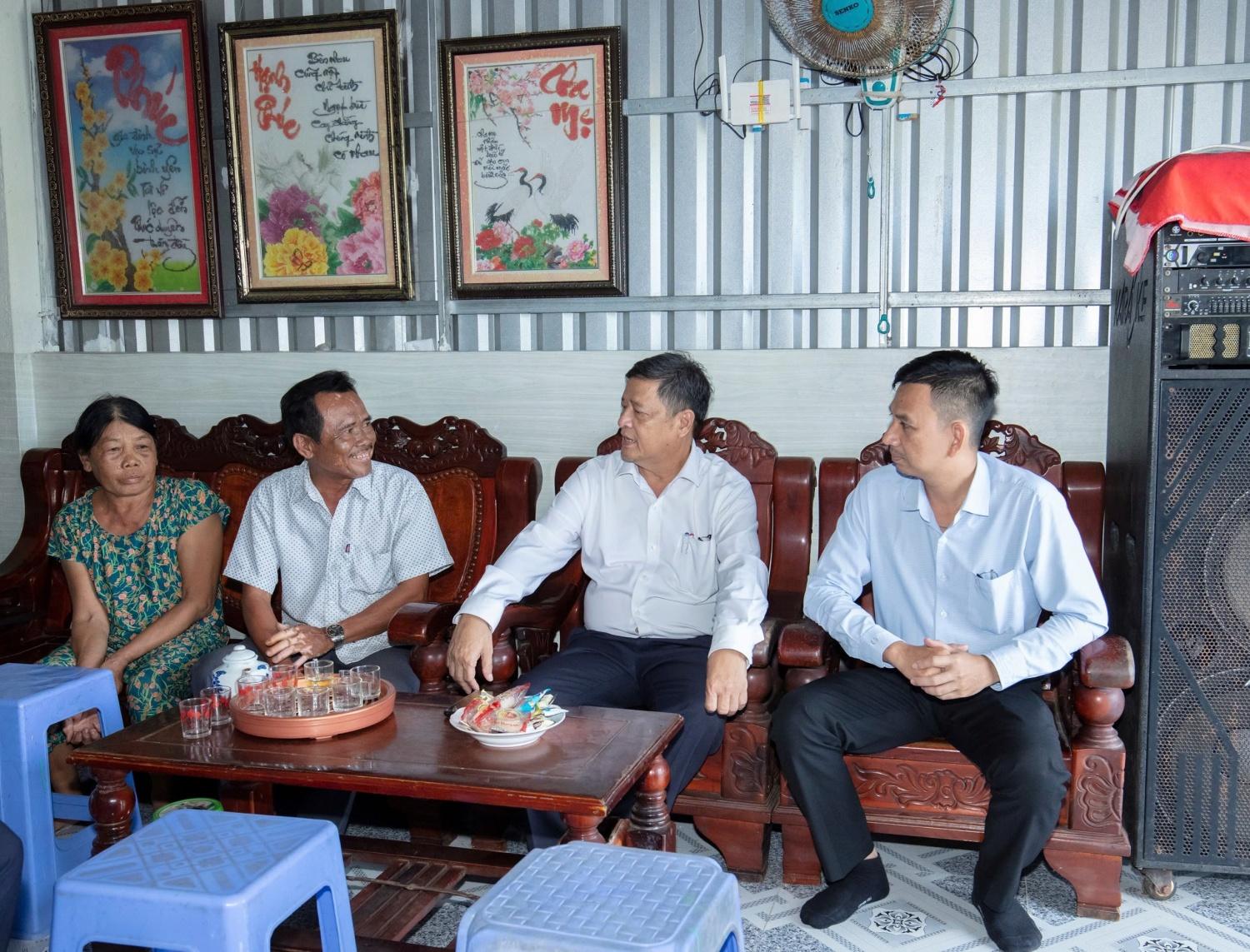PVCFC chung tay cùng Cà Mau xóa nhà tạm, thắp sáng làng quê, xây dựng nông thôn mới