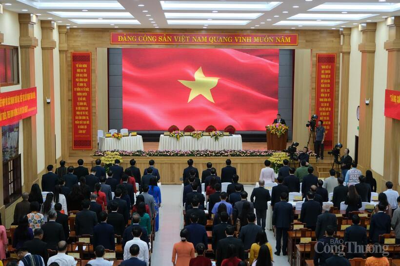 Quang cảnh kỳ họp.