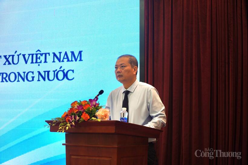 Ông Nguyễn Anh Sơn, Cục trưởng Cục Xuất nhập khẩu, Bộ Công Thương phát biểu khai mạc hội thảo. Ảnh: Lê Trang