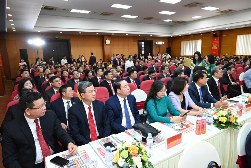 Đại hội với sự tham dự của 250 đại biểu ưu tú, đại diện cho 2.671 đảng viên của 38 tổ chức đảng trực thuộc Đảng bộ Bộ Công Thương.