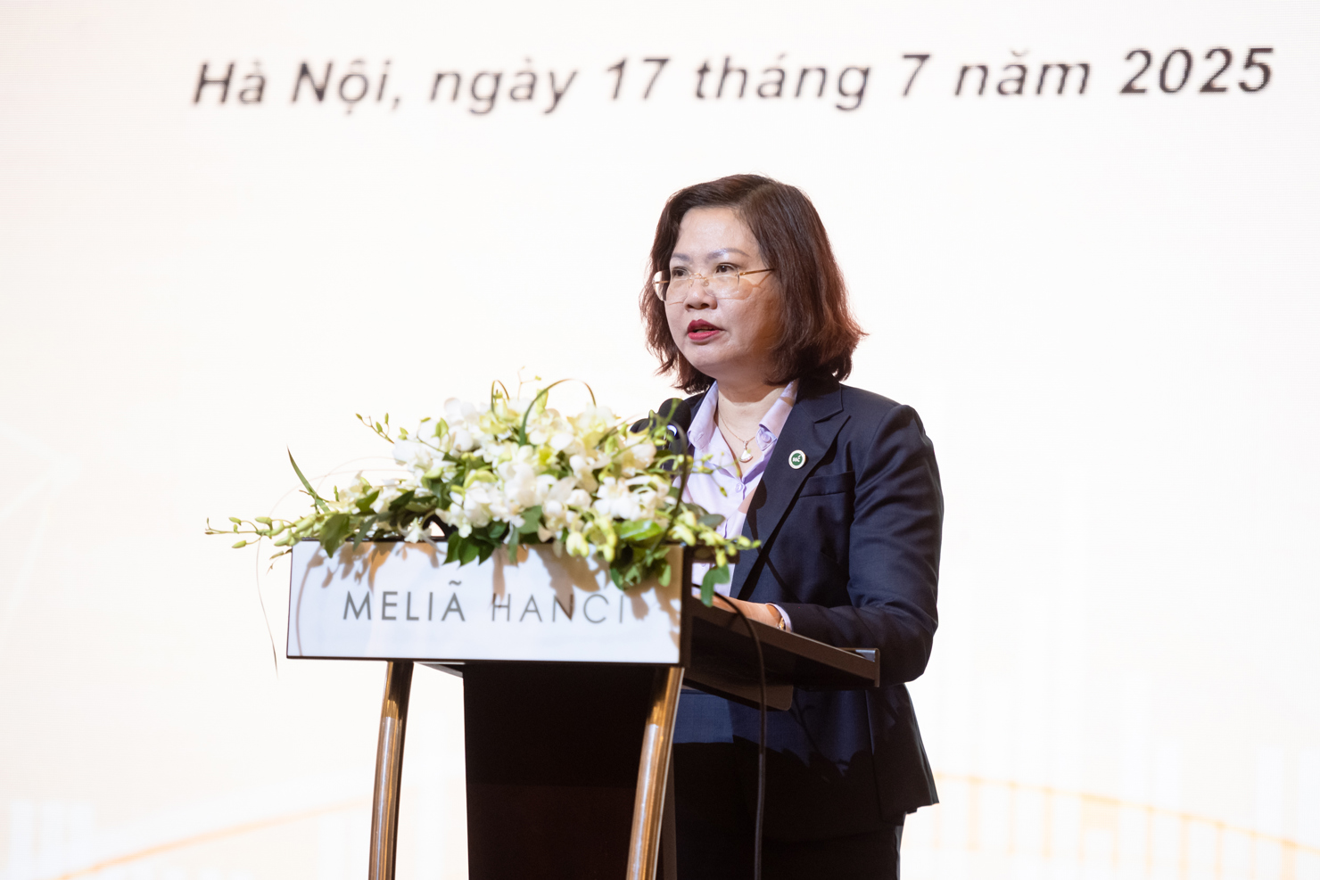 Chủ tịch UBCKNN Vũ Thị Ch&acirc;n Phương đ&aacute;nh gi&aacute;, vai tr&ograve; v&agrave; nỗ lực của c&aacute;c đơn vị th&agrave;nh vi&ecirc;n, c&aacute;c doanh nghiệp ni&ecirc;m yết&nbsp;l&agrave; hết sức quan trọng trong qu&aacute; tr&igrave;nh n&acirc;ng hạng thị trường chứng kho&aacute;n.&nbsp;