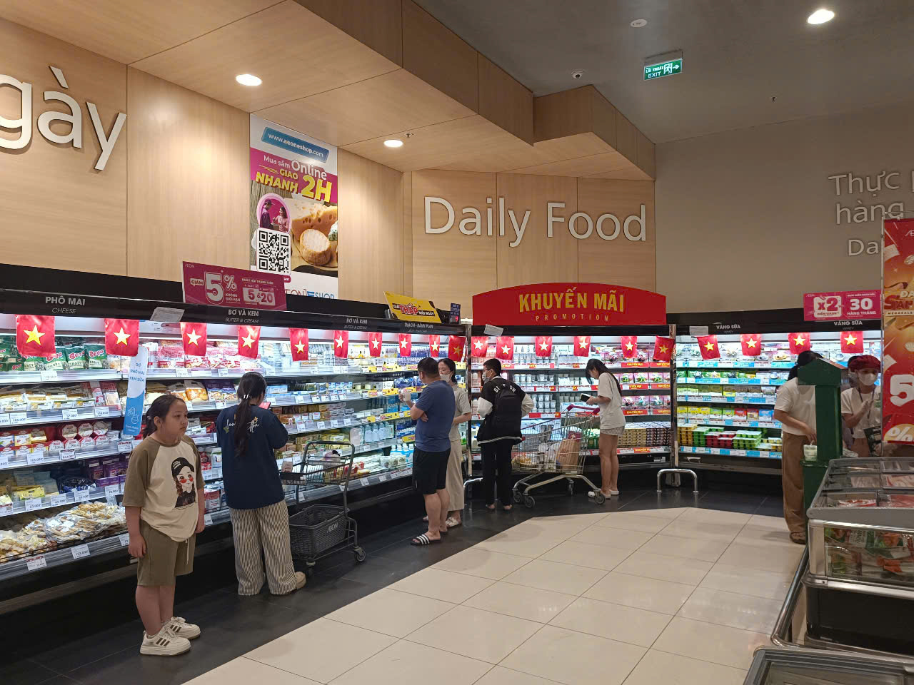 Bất động sản bán lẻ tại Hà Nội giữ ổn định trong nửa đầu năm 2025 với tỷ lệ lấp đầy đạt 86%, theo ghi nhận của Savills.