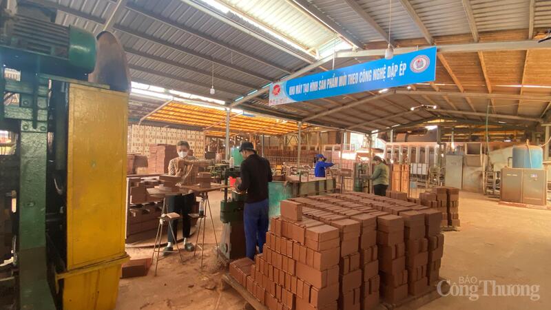 Nhiều doanh nghiệp trên địa bàn tỉnh Quảng Ninh ứng dụng khoa học công nghệ hiện đại vào sản xuất nâng cao chất lượng và bảo vệ môi trường