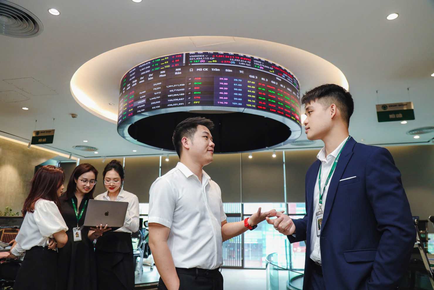 Nhiều yếu tố tích cực vẫn được duy trì đà tăng cho TTCK