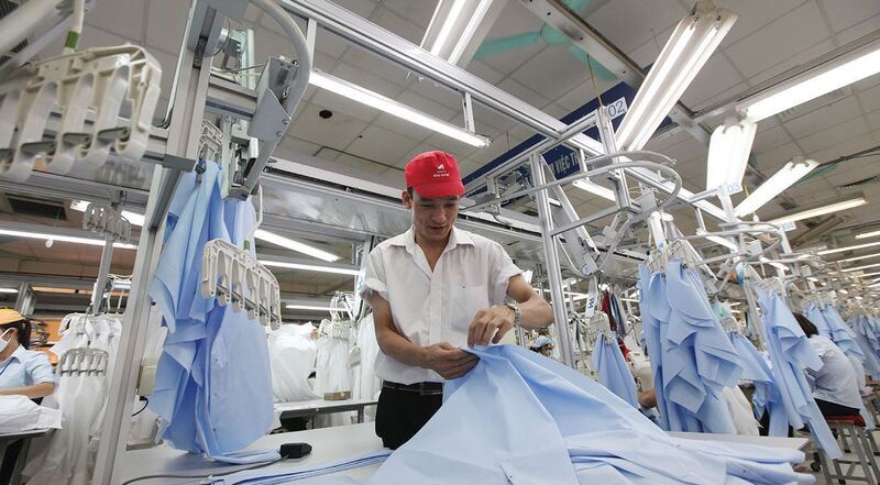 Với mức tăng trưởng hơn 10% như hiện nay, kim ngạch xuất khẩu hàng dệt may thời gian tới sẽ có bước đột phá về tỷ trọng xuất khẩu - Ảnh: Mạnh Quân