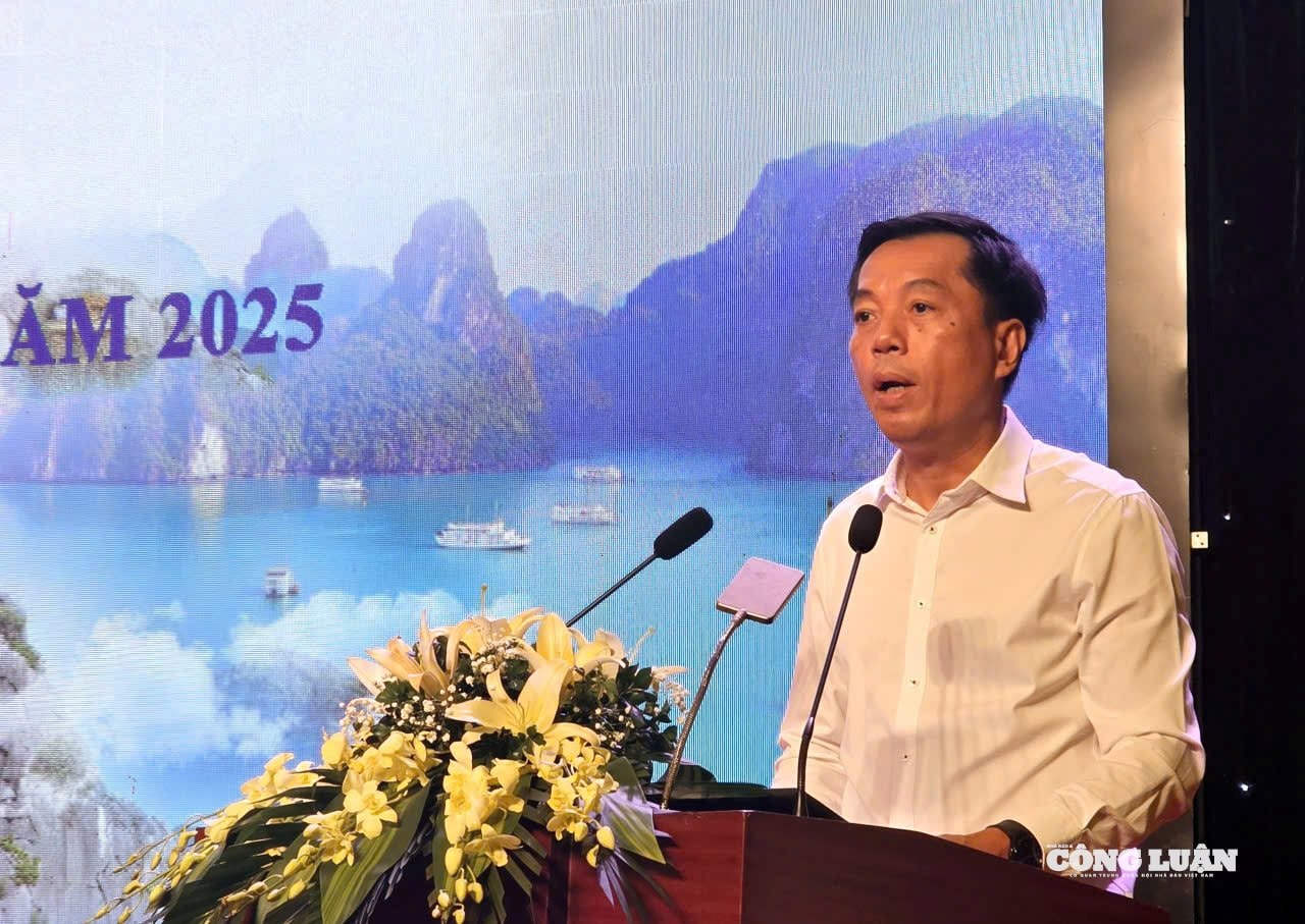 anh-1-hoi-nghi-kich-cau-du-lich-quang-ninh.jpg