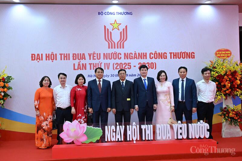Phó Thủ tướng Lê Thành Long dự Đại hội thi đua yêu nước ngành Công Thương lần thứ IV - 7