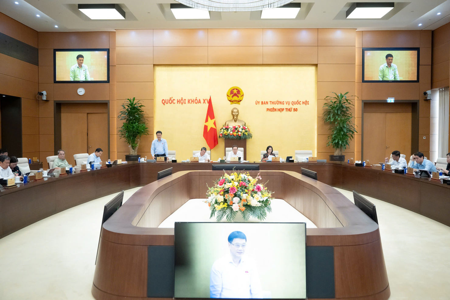 Quang cảnh phi&ecirc;n họp.