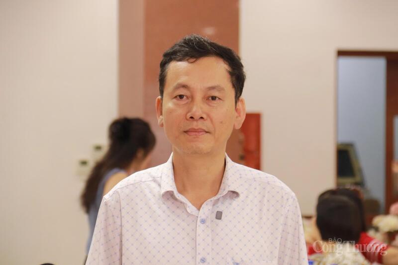 Ông Nguyễn Văn Thành, Trưởng Phòng Chính sách, Cục Thương mại điện tử và Kinh tế số (Bộ Công Thương) trả lời phỏng vấn của Báo Công Thương. Ảnh: Thanh Tuấn