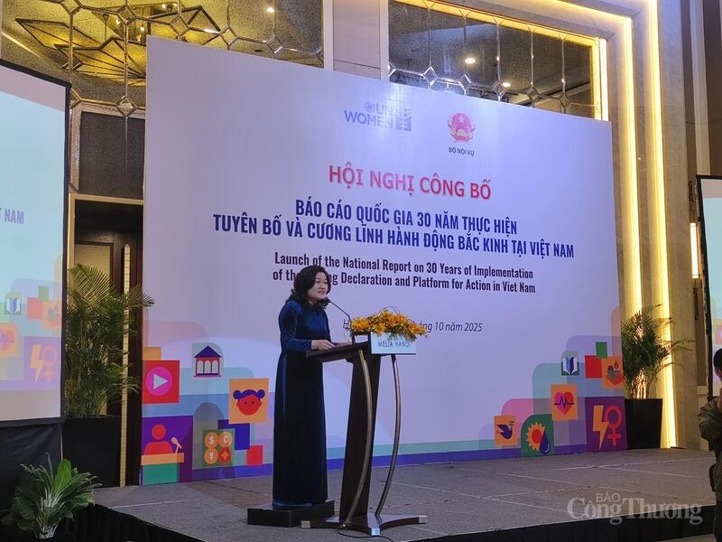 Hội nghị công bố Báo cáo quốc gia về 30 năm thực hiện Tuyên bố và Cương lĩnh Hành động Bắc Kinh tại Việt Nam diễn ra vào sáng 31/10, tại Hà Nội. Ảnh: Nguyễn Hoà
