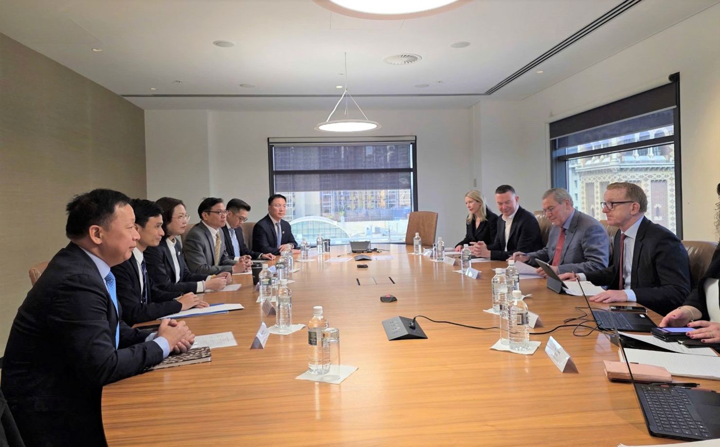 Toàn cảnh buổi làm việc.