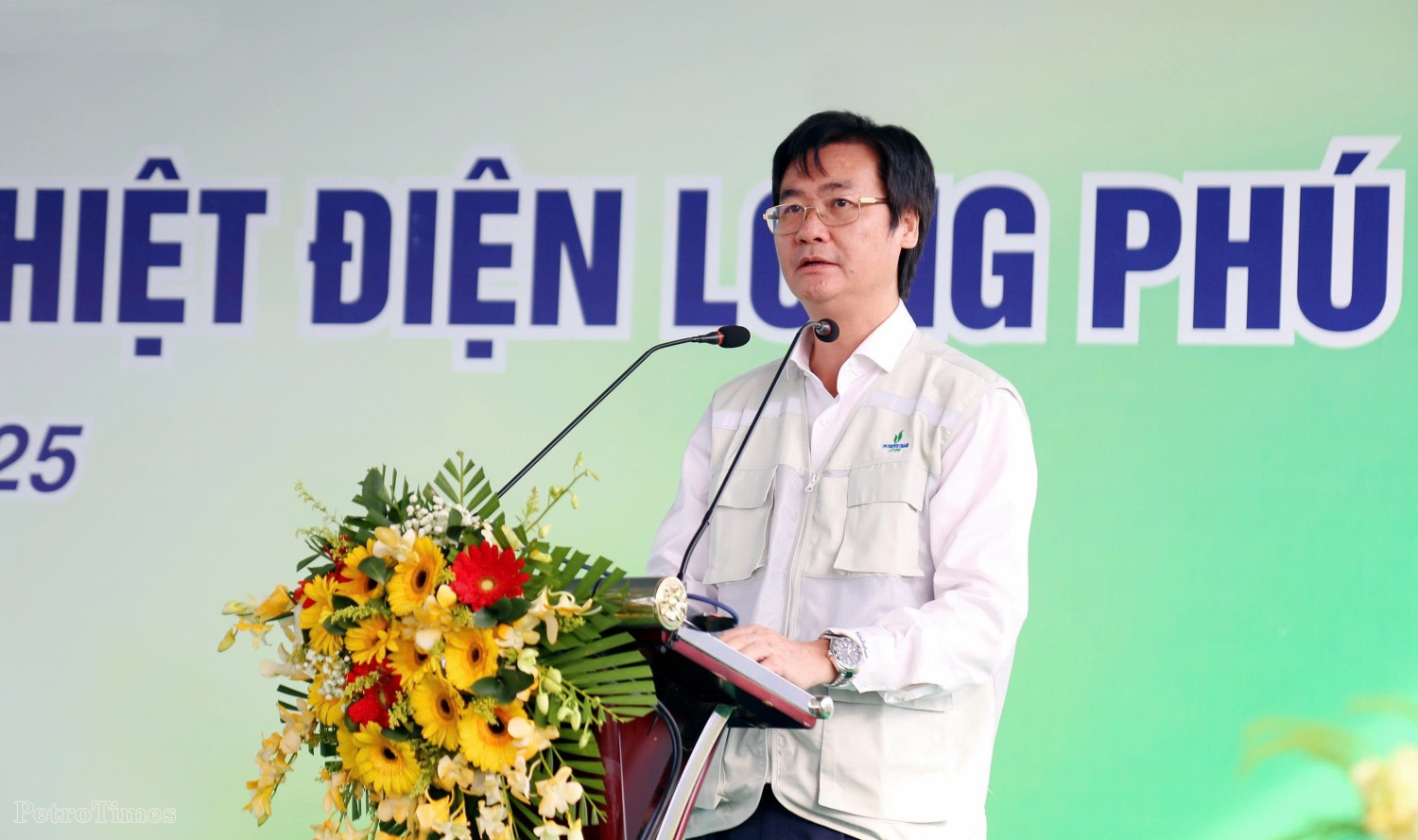 Thi đua quyết tâm hoàn thành Dự án NMNĐ Long Phú 1 Thi đua quyết tâm hoàn thành Dự án NMNĐ Long Phú 1