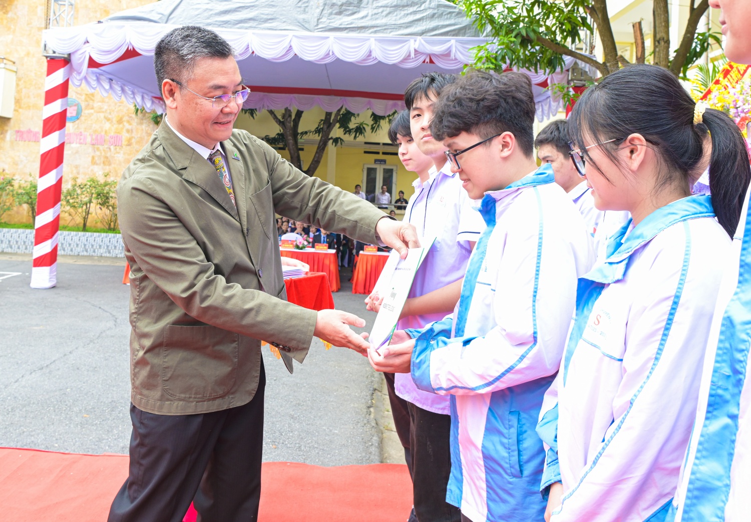 Petrovietnam khánh thành hai phòng thực hành STEM tại tỉnh Thanh Hóa Petrovietnam khánh thành hai phòng thực hành STEM tại tỉnh Thanh Hóa