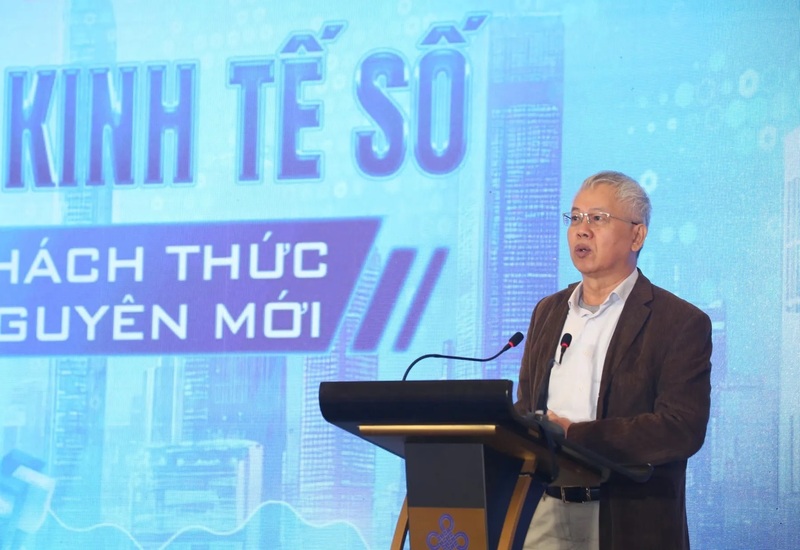 TS. Nguyễn Đức Kiên - nguyên Phó Tổ trưởng Tổ tư vấn kinh tế của Thủ tướng phát biểu tại diễn đàn. Ảnh: Phạm Hùng.