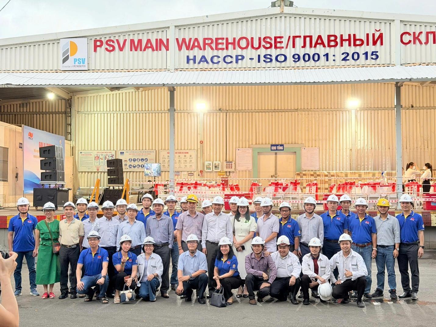 Vietsovpetro – Petrosetco Vũng Tàu trao đổi kinh nghiệm mạng lưới ATVSV Vietsovpetro và PETROSETCO Vũng Tàu trao đổi kinh nghiệm mạng lưới ATVSV