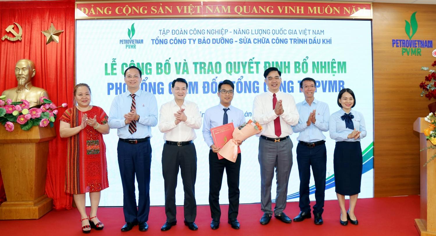 PVMR công bố Quyết định bổ nhiệm Phó Tổng giám đốc PVMR công bố Quyết định bổ nhiệm Phó Tổng giám đốc