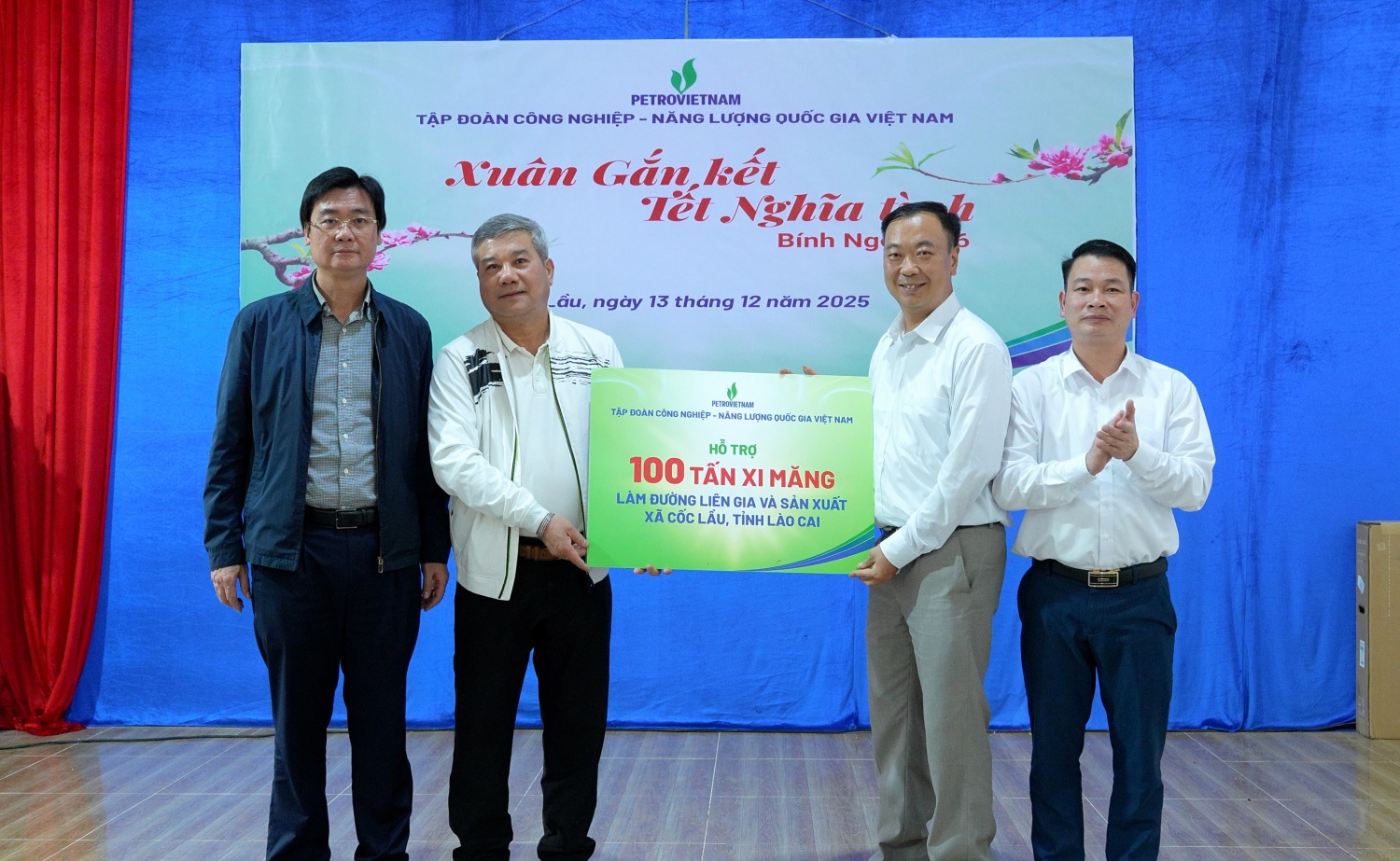 Petrovietnam mang hơi ấm đến vùng cao Lào Cai Petrovietnam mang hơi ấm đến vùng cao Lào Cai