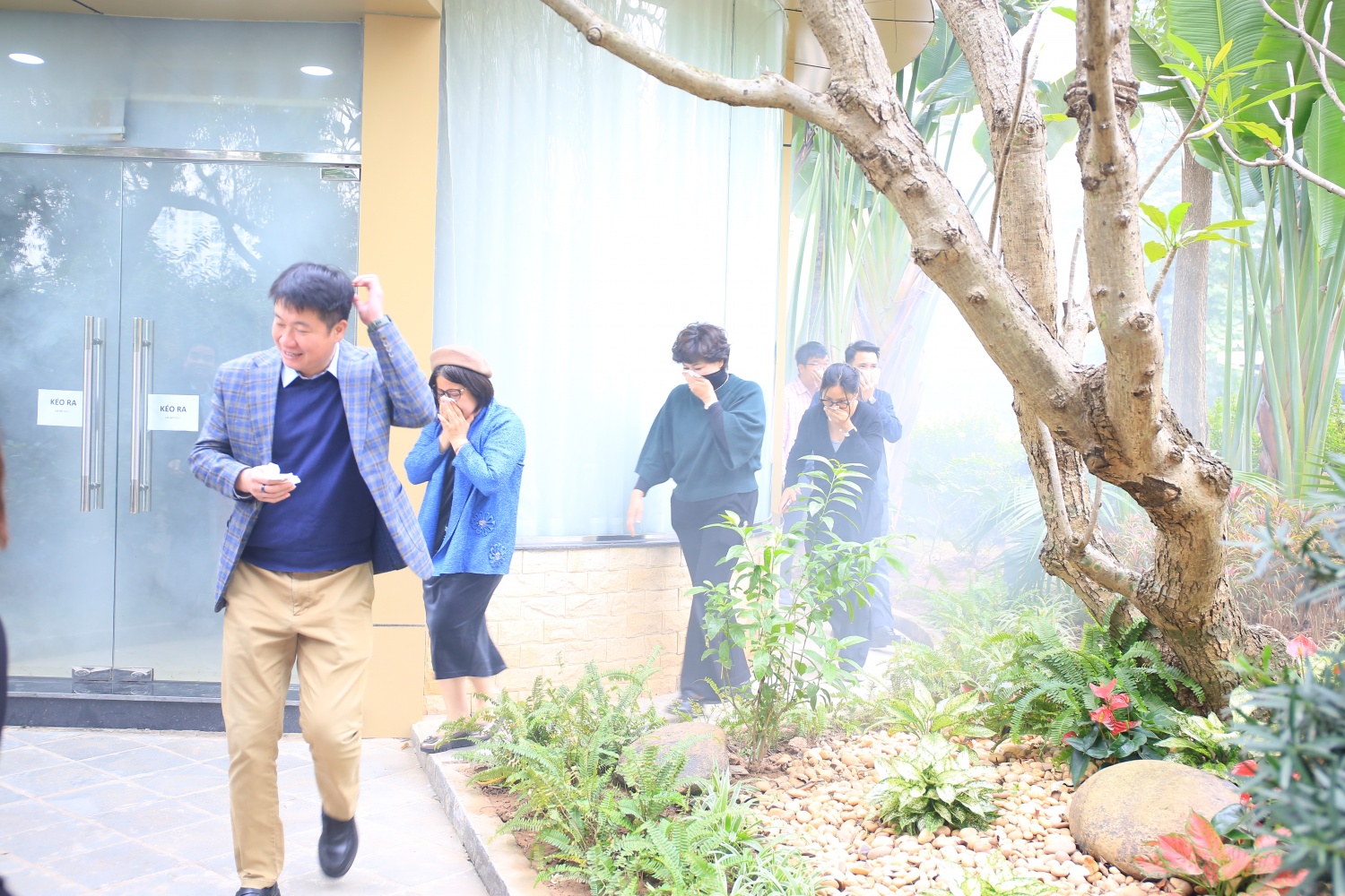 Petrovietnam tập huấn PCCC và thoát nạn nhà cao tầng