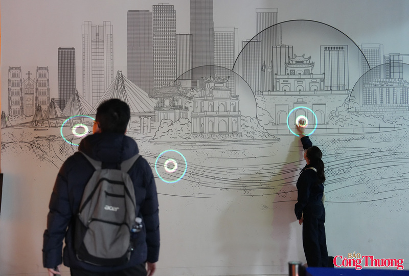 Những hình ảnh di sản quen thuộc được làm mới bằng công nghệ trình chiếu 3D, mang lại góc nhìn trực quan, sinh động hơn cho công chúng khi tiếp cận lịch sử.