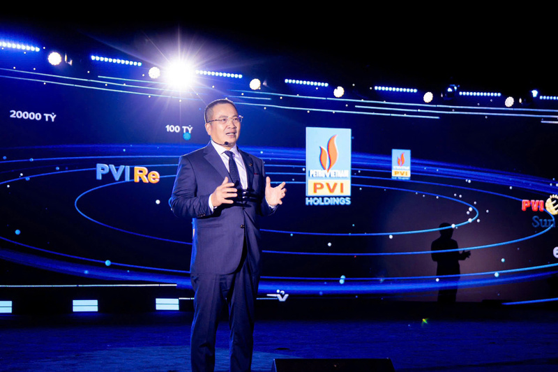 Ông Phạm Anh Đức - Tổng giám đốc Bảo hiểm PVI trình bày về lịch sử hình thành và phát triển của PVI