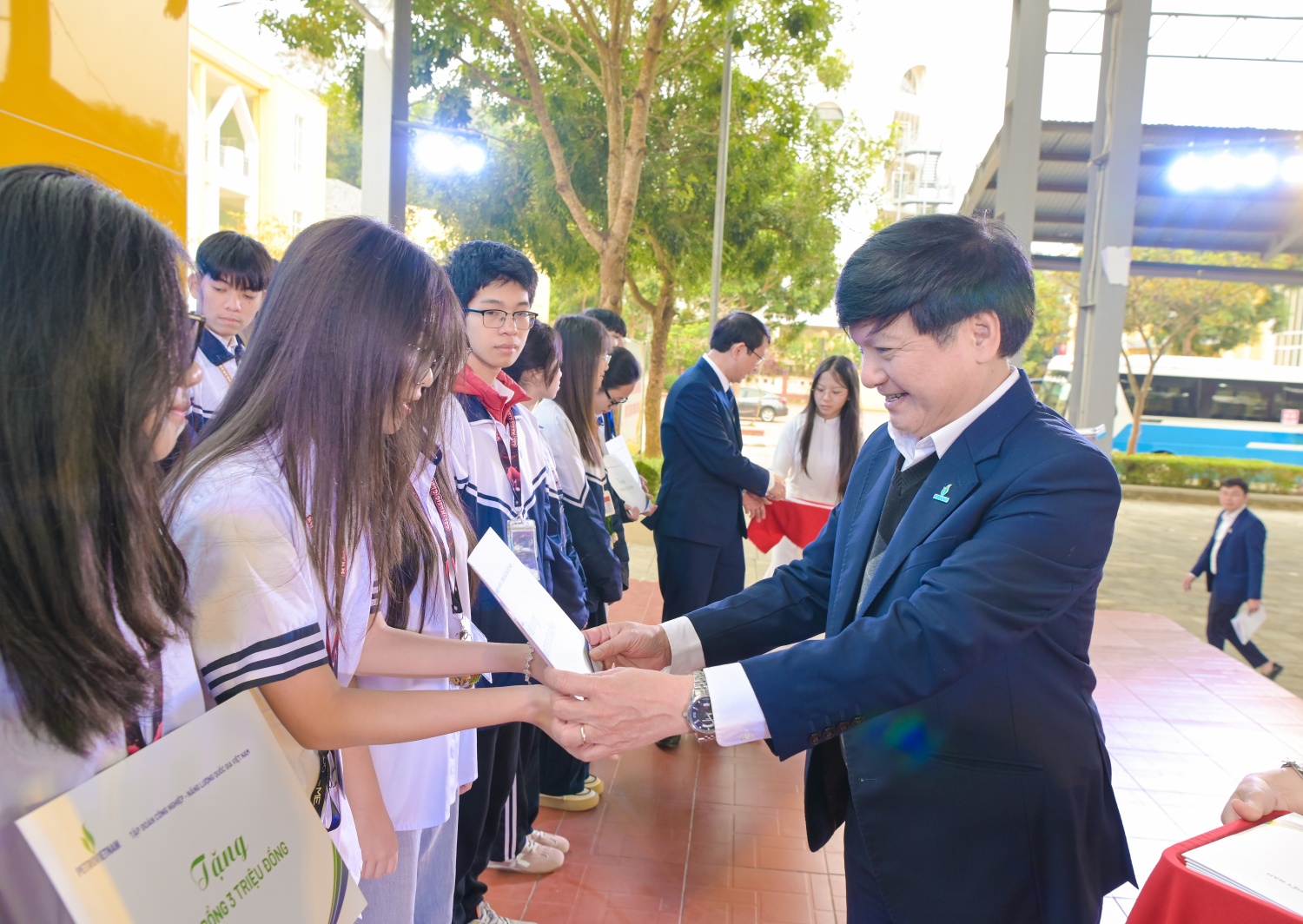 Petrovietnam lan tỏa nghĩa tình Xuân tại Sơn La và Điện Biên