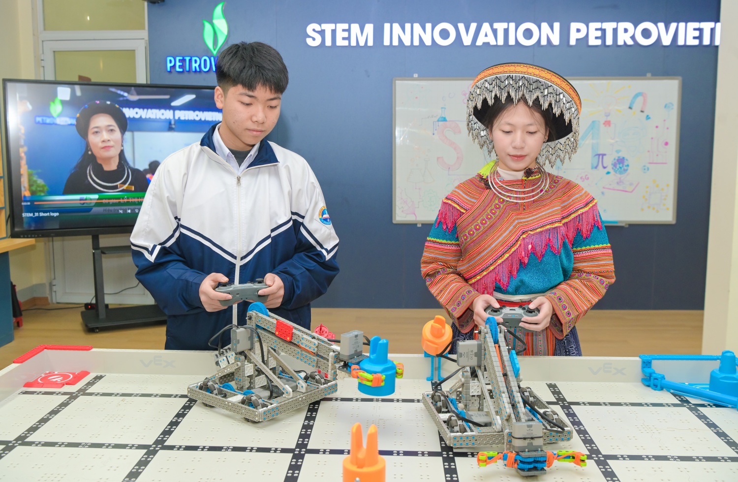 Petrovietnam lan tỏa nghĩa tình Xuân tại Sơn La và Điện Biên