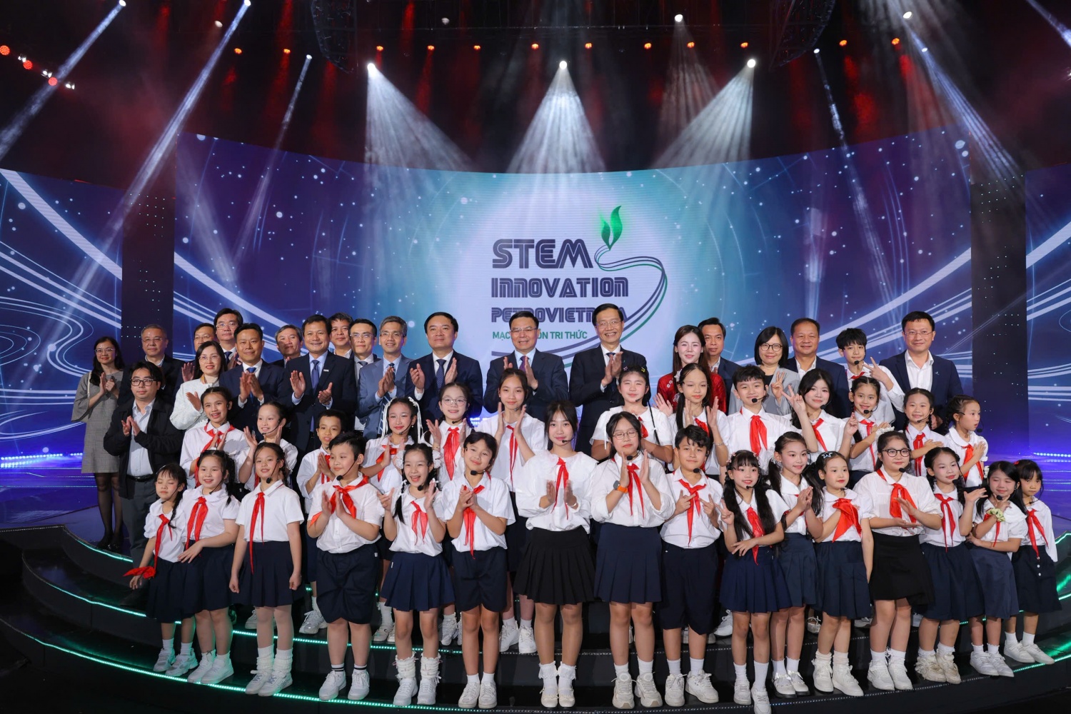 Mạch nguồn tri thức cho nhân lực khoa học - công nghệ quốc gia Mạch nguồn tri thức cho nhân lực khoa học - công nghệ quốc gia