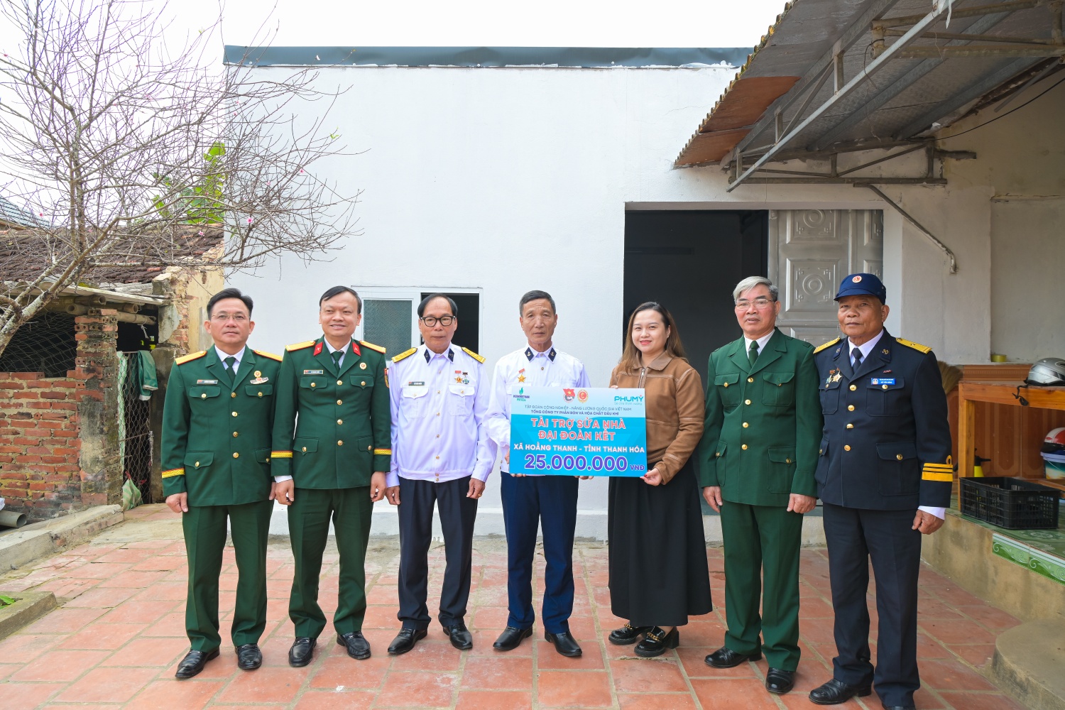 Petrovietnam/PVFCCo – Phú Mỹ lan tỏa nghĩa tình, chăm lo Tết cho người dân và cựu chiến binh khó khăn