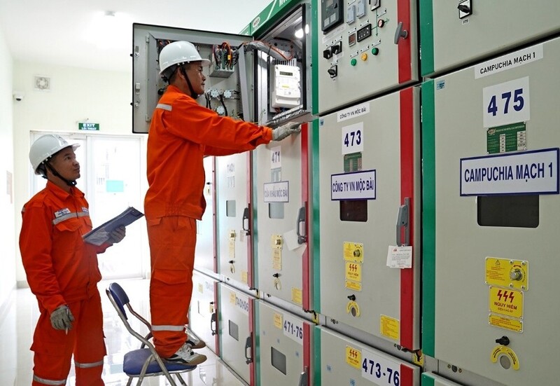 EVNSPC sẽ tái lập trực ca vận hành tại chỗ ở các trạm biến áp không người trực trong trường hợp cần thiết. Ảnh: EVNSPC.