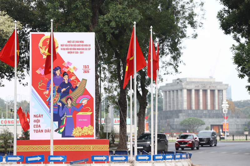 Những tấm pano khổ lớn được dựng lên trang trọng khẳng định tầm quan trọng của sự kiện chính trị trọng đại. Ảnh: vtv.vn