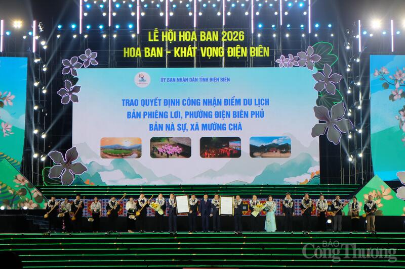 Thủ tướng Chính phủ trao quyết định công nhận điểm du lịch bản Phiêng Lơi (phường Điện Biên Phủ) và bản Nà Sự (xã Mường Chà).