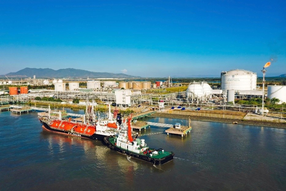 Hình 1: Hệ thống kho cảng LPG của PV GAS góp phần đảm bảo năng lực tiếp nhận và phân phối LPG trên thị trường.