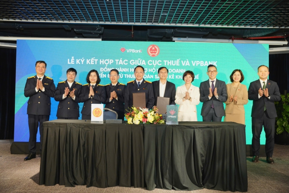 VPBank hỗ trợ hộ kinh doanh chuẩn hóa dòng tiền trước cơ chế thuế mới