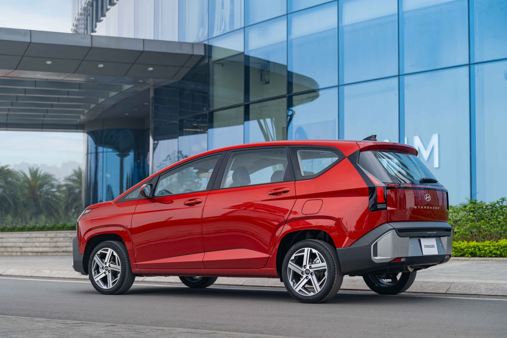 Thân xe bệ về và bắt mắt hơn trước - Ảnh: HTV