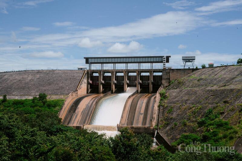 Gia Lai đặt mục tiêu đến năm 2030 đạt tổng công suất nguồn điện 9.522 MW, sản lượng điện 27.000 triệu kWh/năm. Ảnh: Hiền Mai