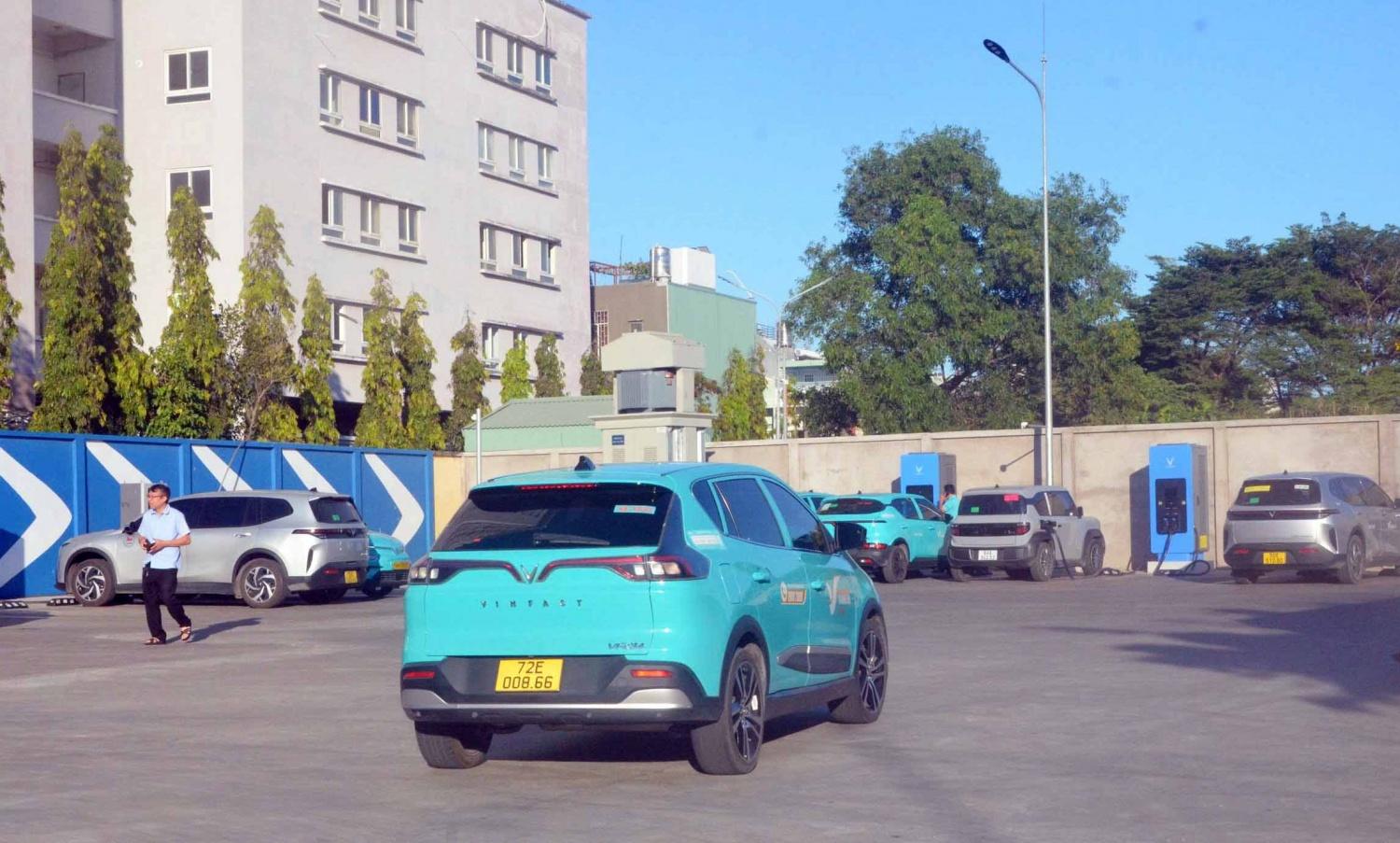 Cú sốc giá dầu toàn cầu và bước đi tiên phong của PVOIL trong chuyển dịch năng lượng Cú sốc giá dầu toàn cầu và bước đi tiên phong của PVOIL trong chuyển dịch năng lượng