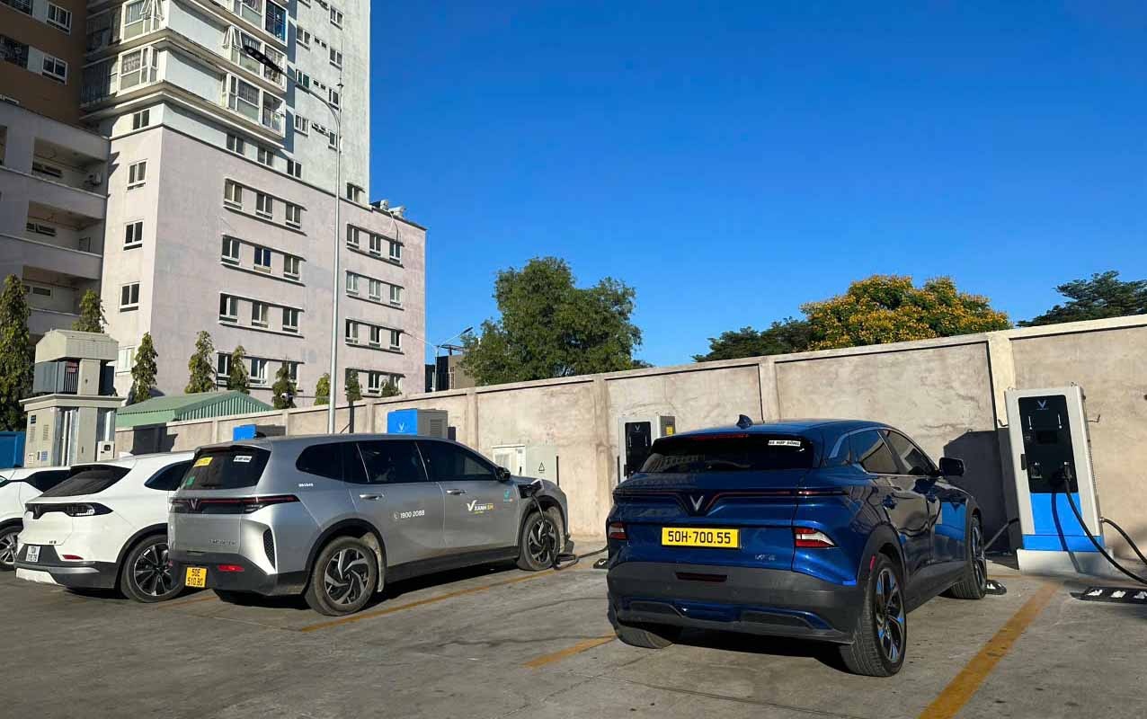 Cú sốc giá dầu toàn cầu và bước đi tiên phong của PVOIL trong chuyển dịch năng lượng Cú sốc giá dầu toàn cầu và bước đi tiên phong của PVOIL trong chuyển dịch năng lượng