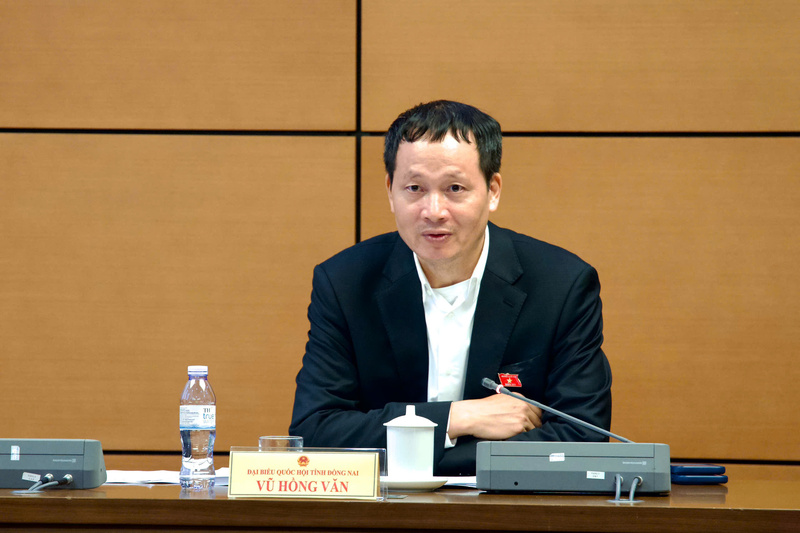 Bí thư Tỉnh ủy, Trưởng đoàn đại biểu Quốc hội tỉnh Đồng Nai Vũ Hồng Văn phát biểu