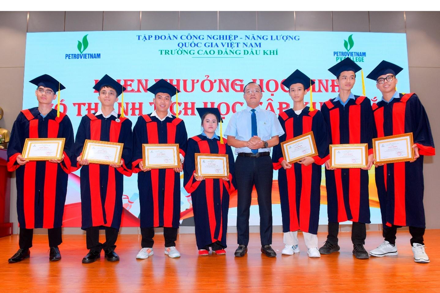 Lễ tốt nghiệp khóa 2023: Dấu ấn chất lượng đào tạo của PV College