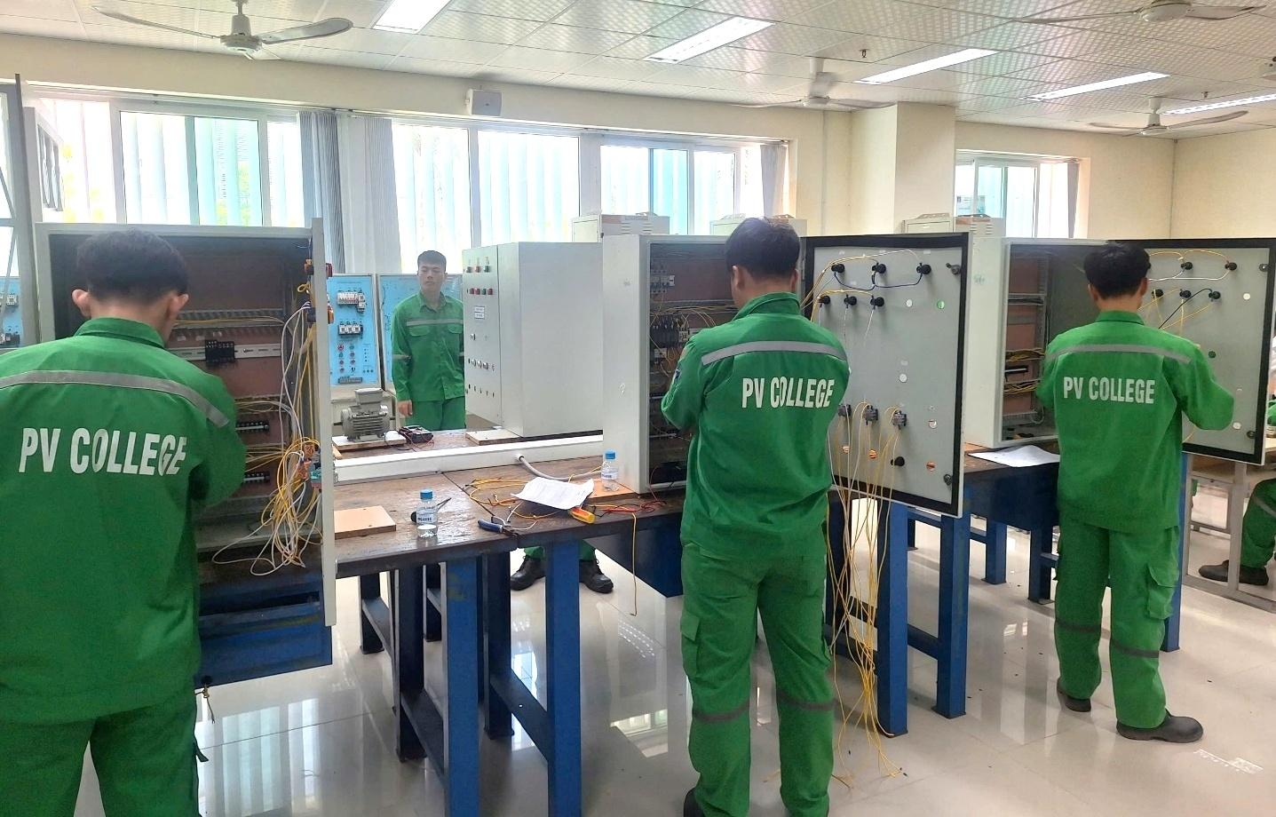 Lễ tốt nghiệp khóa 2023: Dấu ấn chất lượng đào tạo của PV College